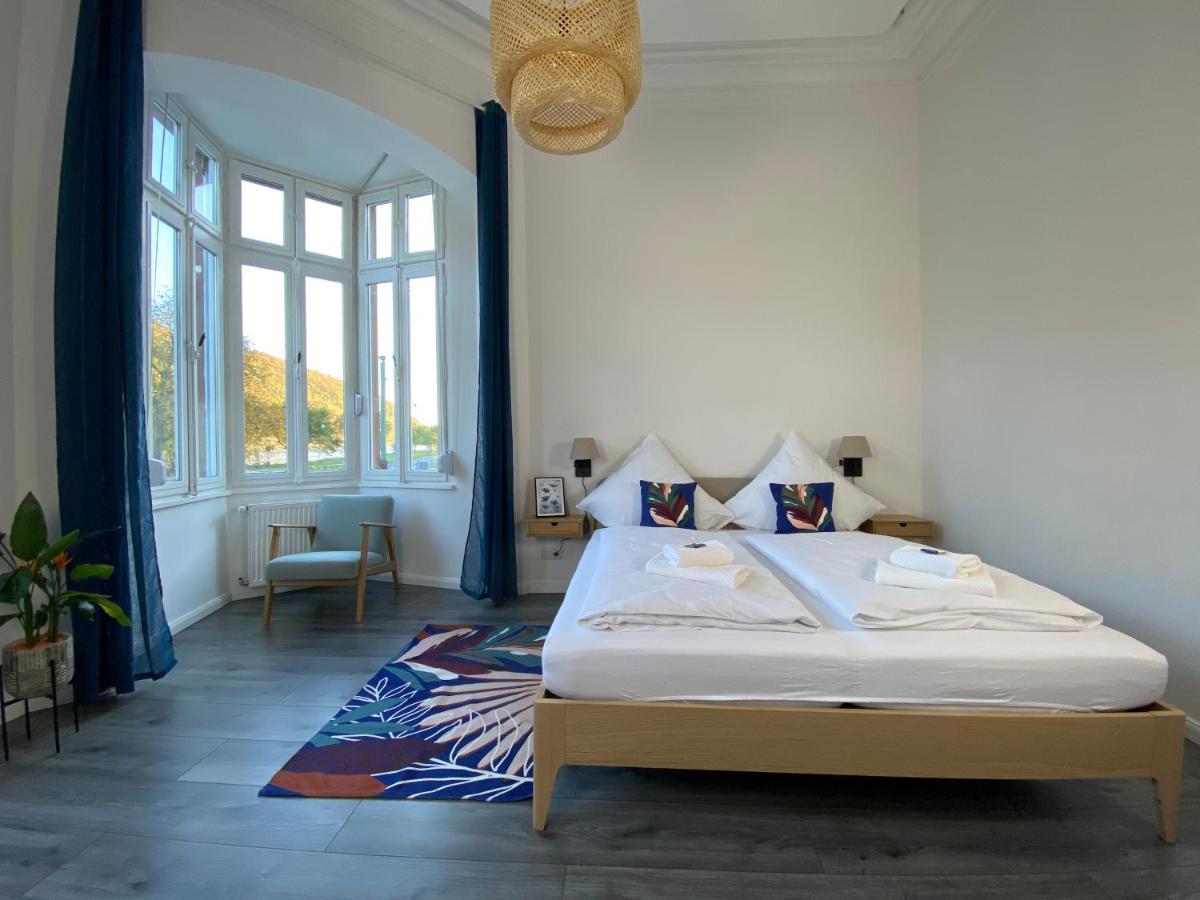 Direkter Moselblick 126m² großer Altbau und Terrasse Sankt Aldegund Exterior foto
